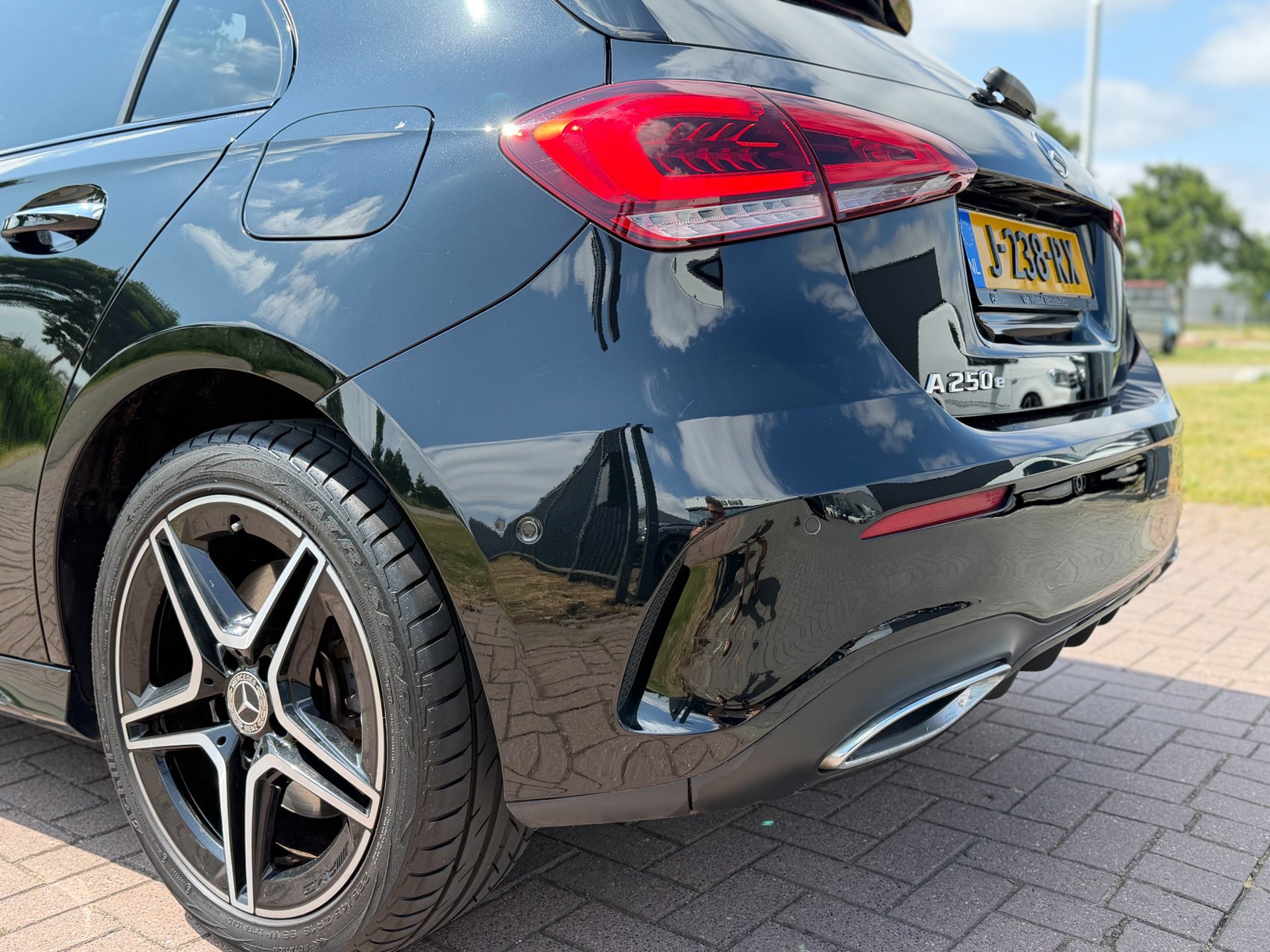 Mercedes-Benz A-klasse 250 e Business Solution AMG Limited (2020), foto 8