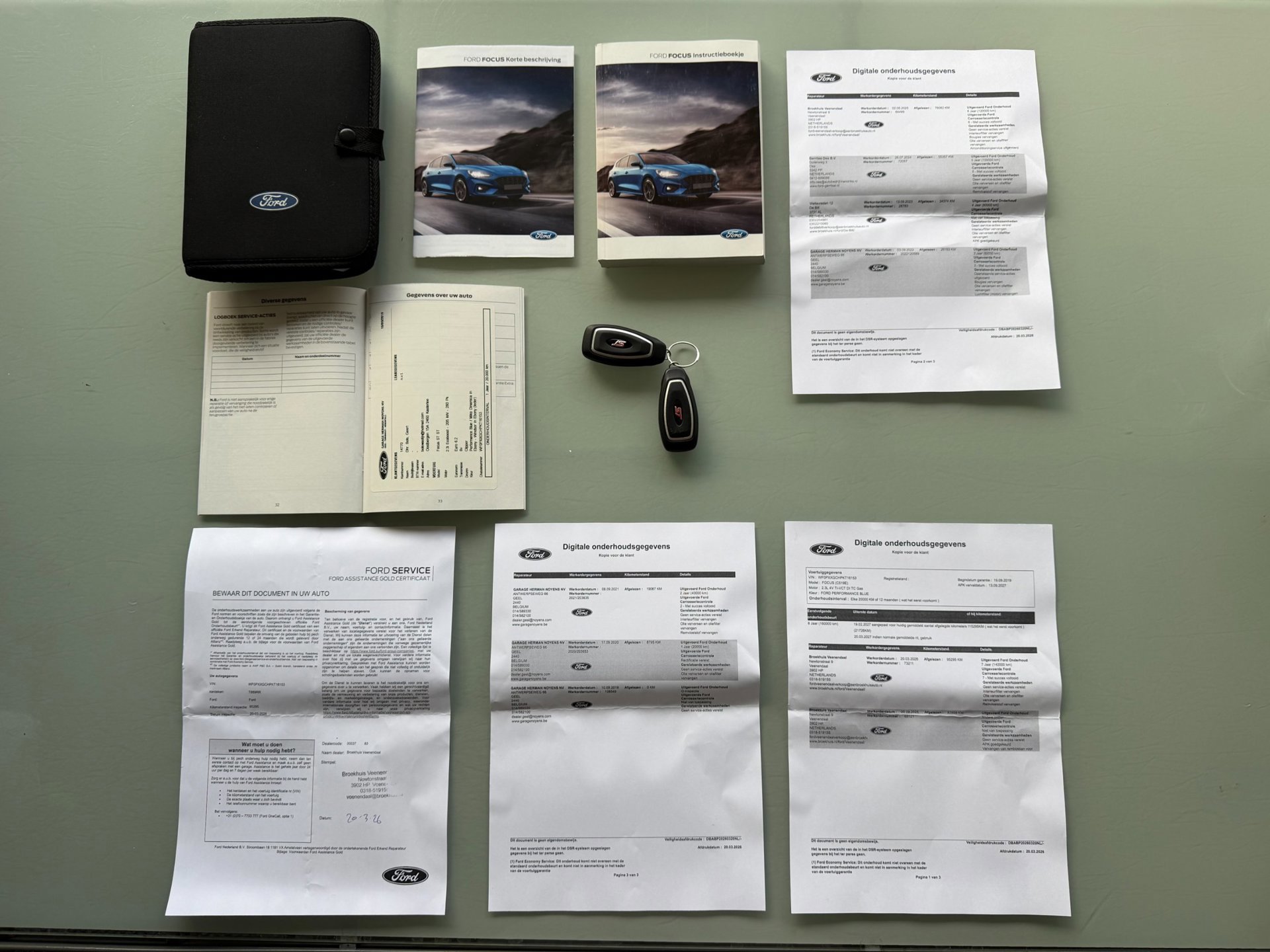 Ford Focus Wagon 2.3 EcoBoost ST-3 (2019), foto 12