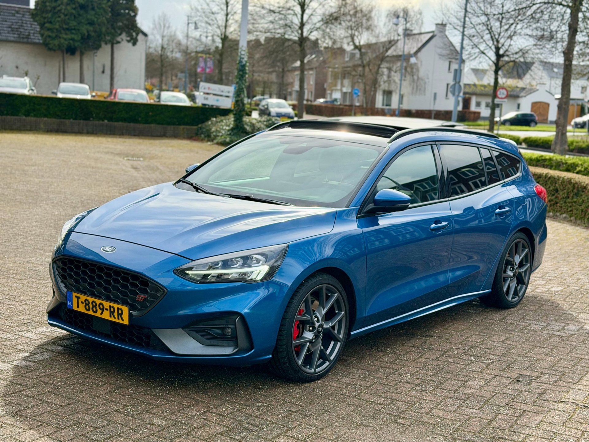 Ford Focus Wagon 2.3 EcoBoost ST-3 (2019), foto 44