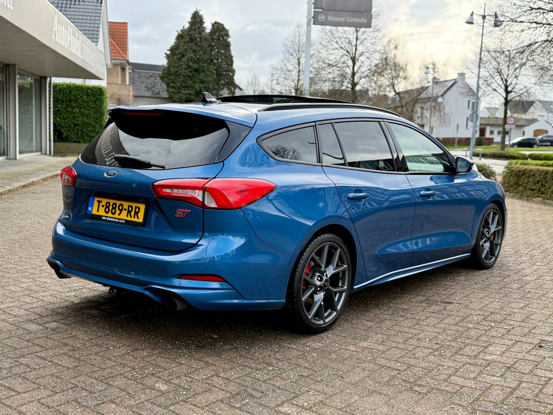 Ford Focus Wagon 2.3 EcoBoost ST-3 (2019), foto 6