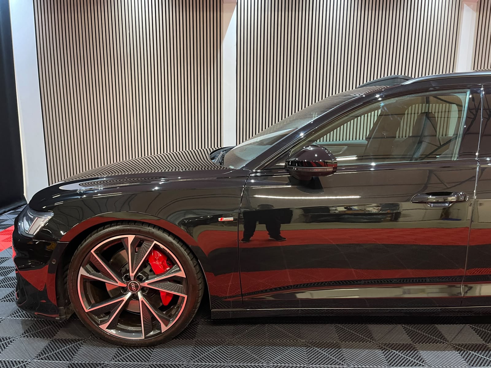 Audi A6 Avant 55 TFSI quattro S edition Competition (2024), foto 13