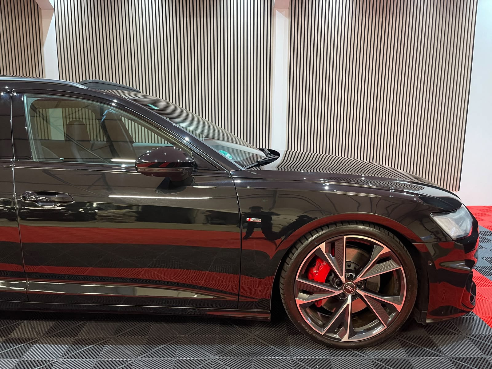 Audi A6 Avant 55 TFSI quattro S edition Competition (2024), foto 3