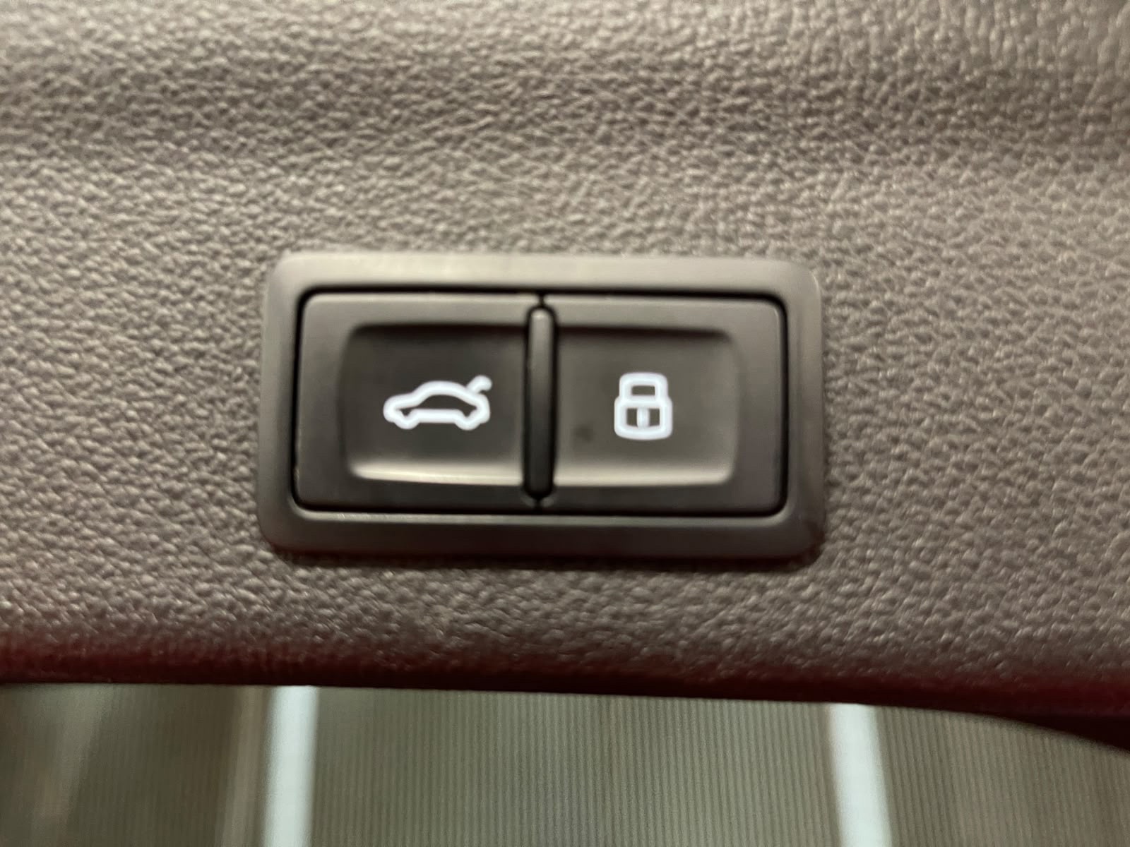 Audi A6 Avant 55 TFSI quattro S edition Competition (2024), foto 33