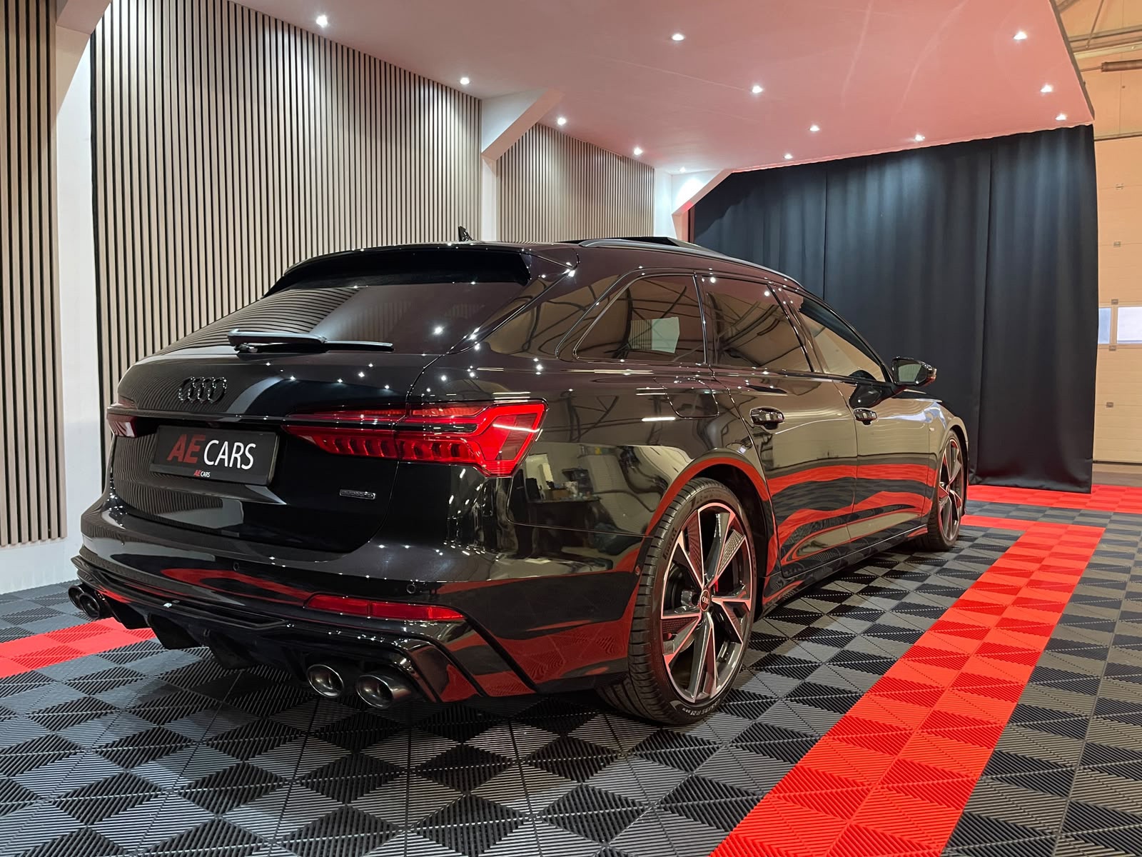 Audi A6 Avant 55 TFSI quattro S edition Competition (2024), foto 5
