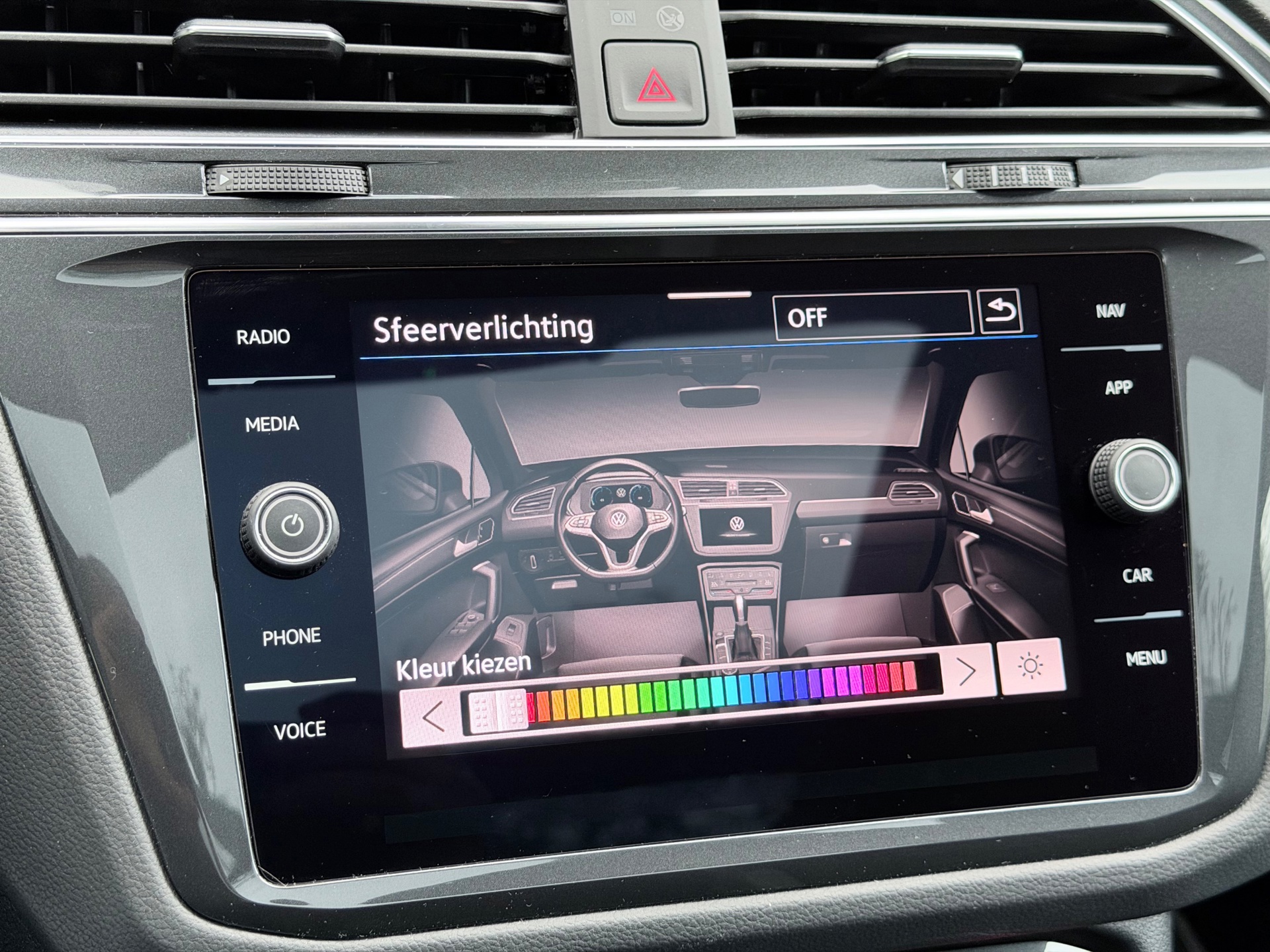 Volkswagen Tiguan 1.5 TSI R-Line (2023), foto 23