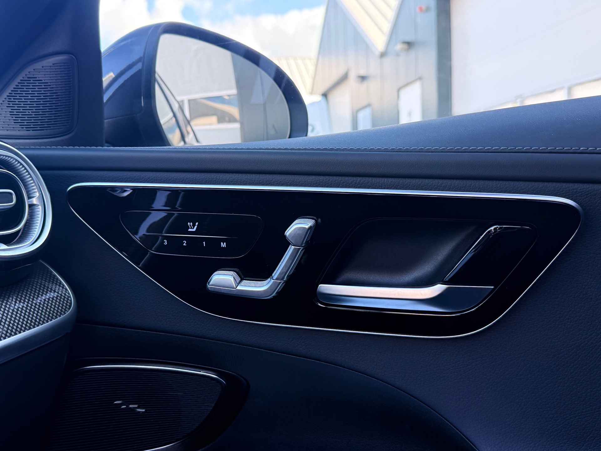 Mercedes-Benz C-klasse 300 4MATIC AMG Line (2022), foto 20
