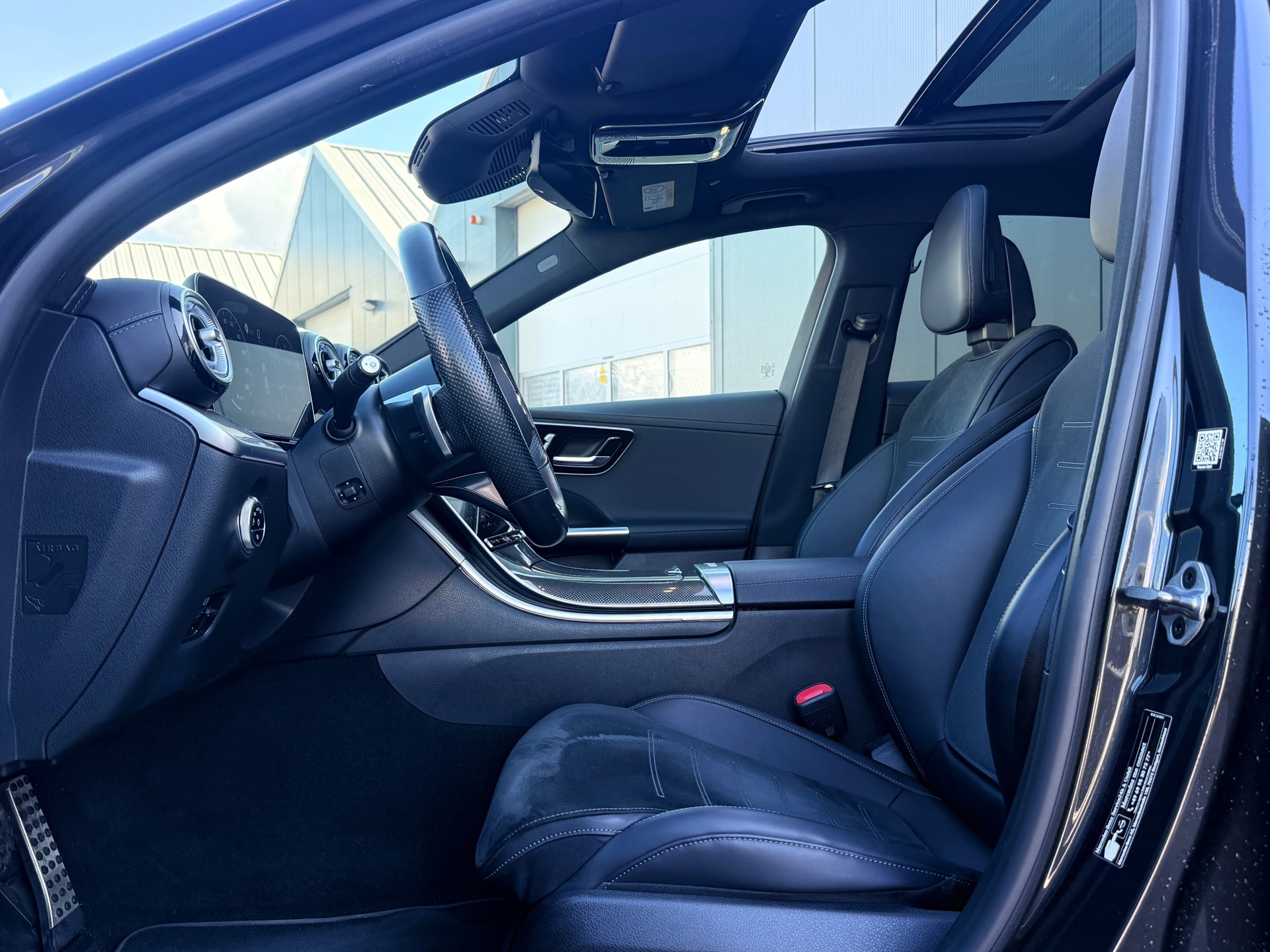 Mercedes-Benz C-klasse 300 4MATIC AMG Line (2022), foto 9