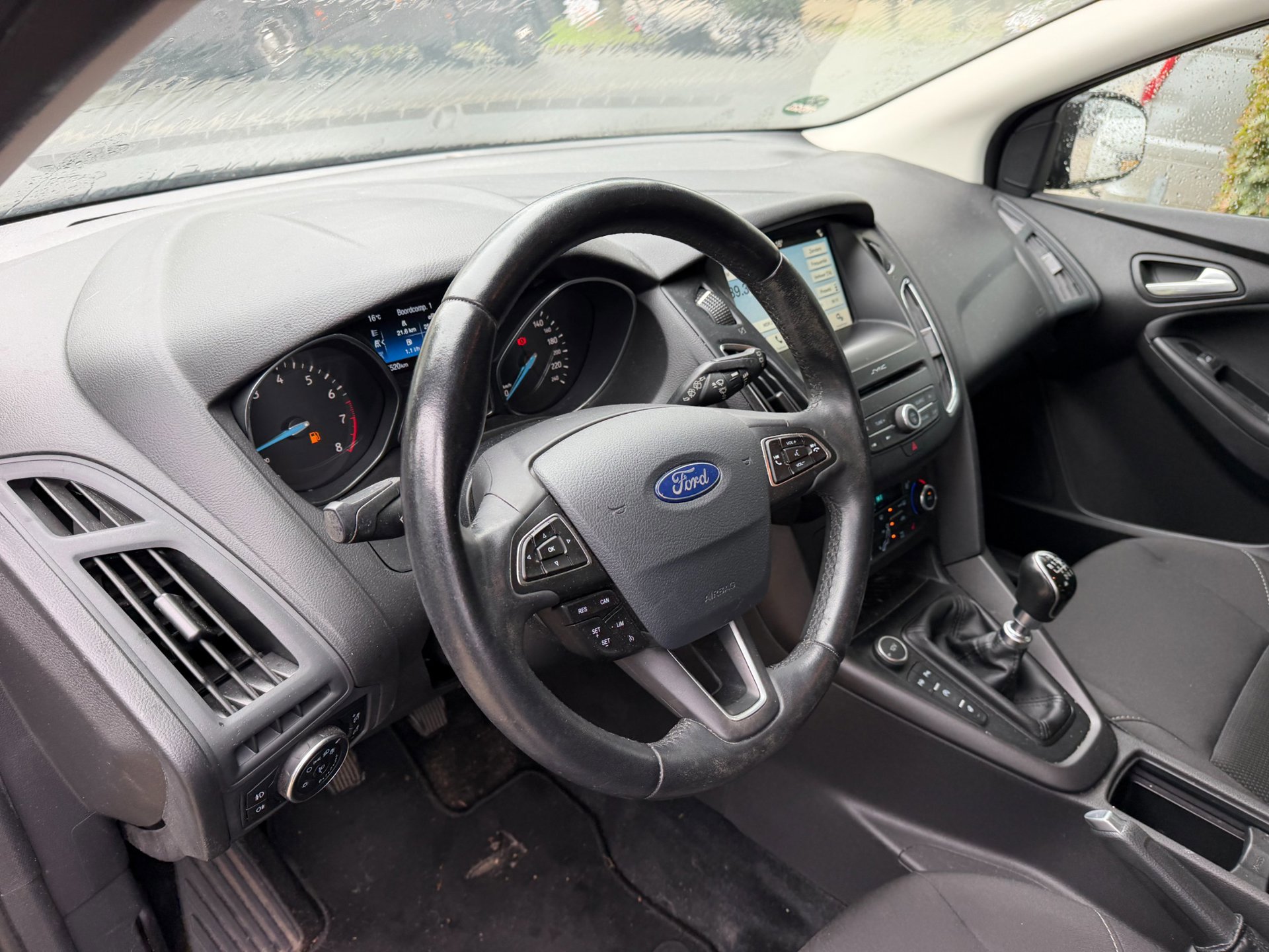Ford Focus Wagon 1.0 EcoBoost Titanium Business 1e (2018), foto 21