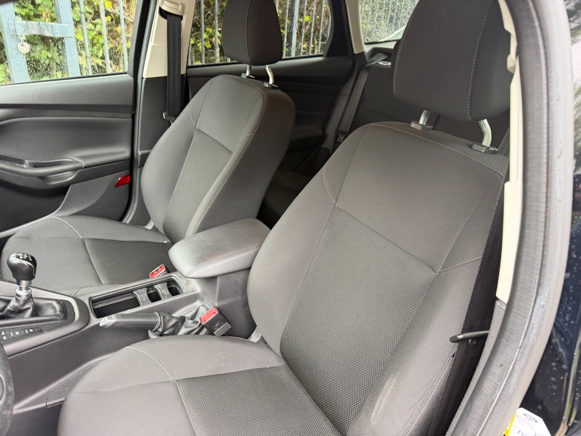 Ford Focus Wagon 1.0 EcoBoost Titanium Business 1e (2018), foto 26