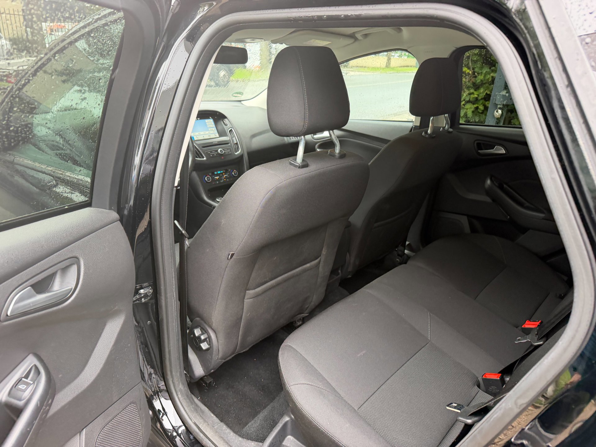 Ford Focus Wagon 1.0 EcoBoost Titanium Business 1e (2018), foto 30