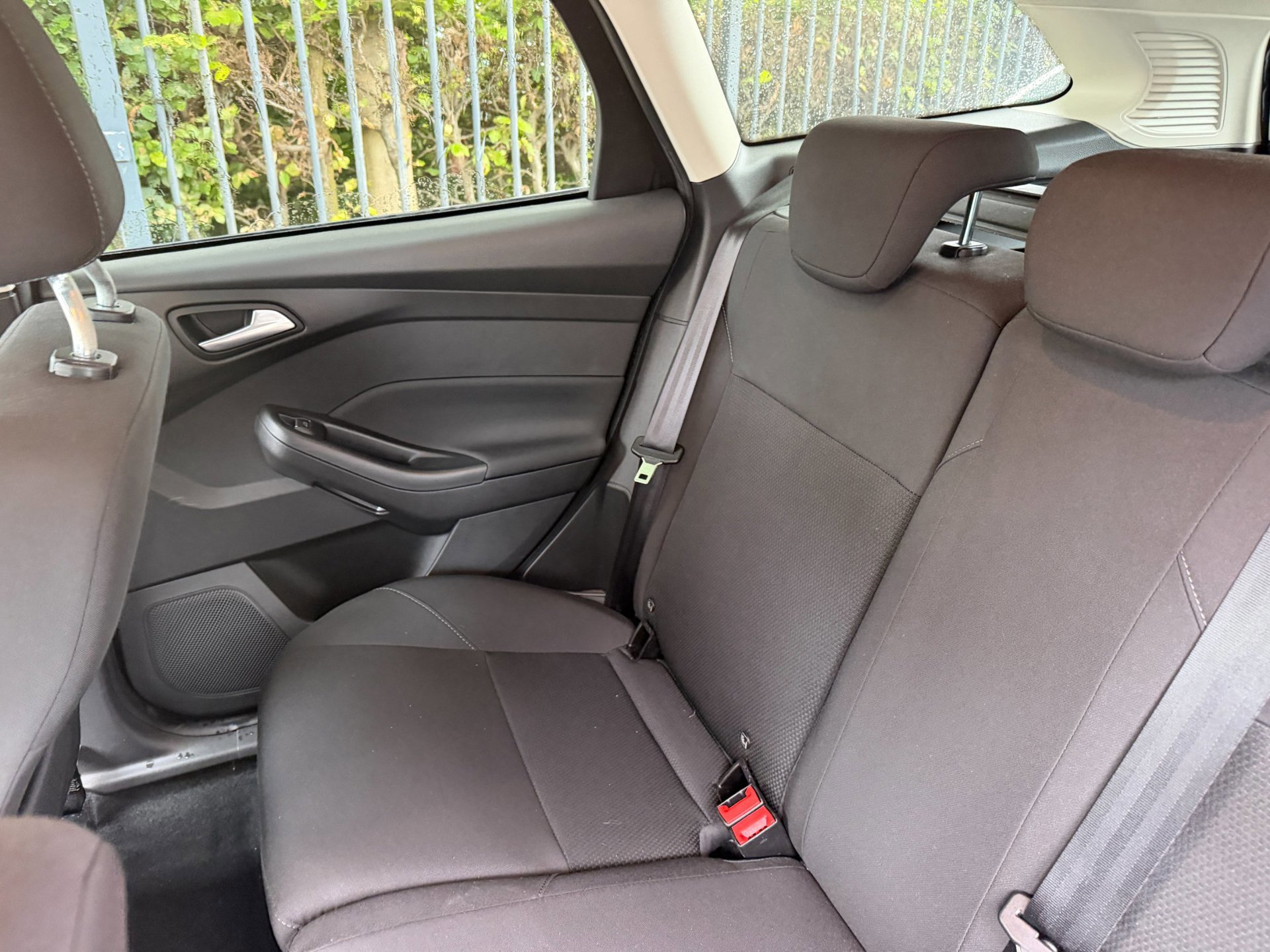 Ford Focus Wagon 1.0 EcoBoost Titanium Business 1e (2018), foto 33