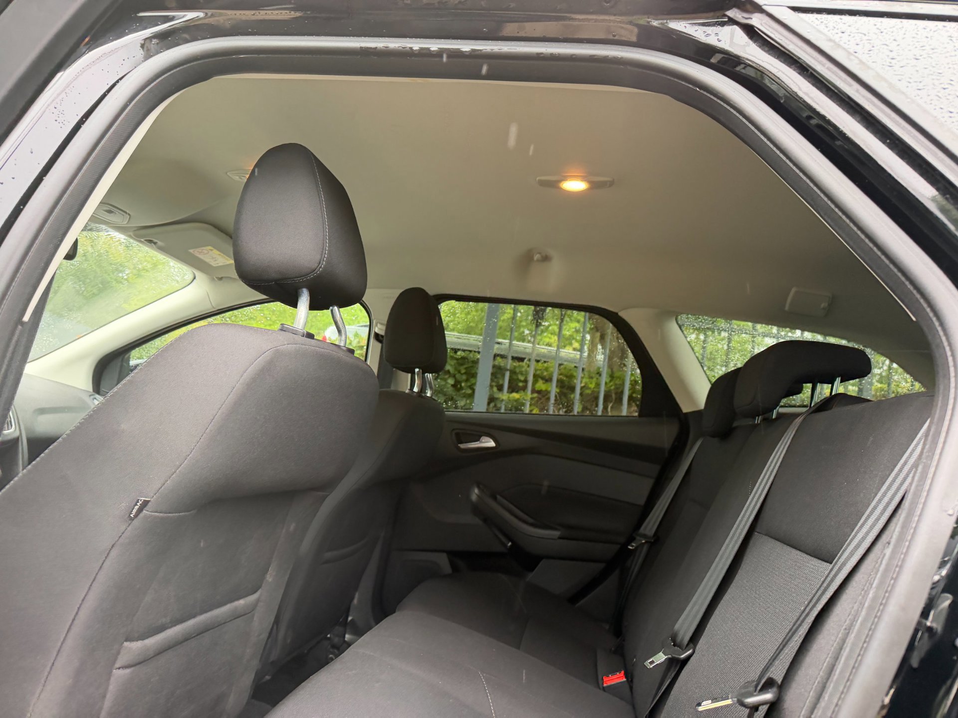 Ford Focus Wagon 1.0 EcoBoost Titanium Business 1e (2018), foto 36