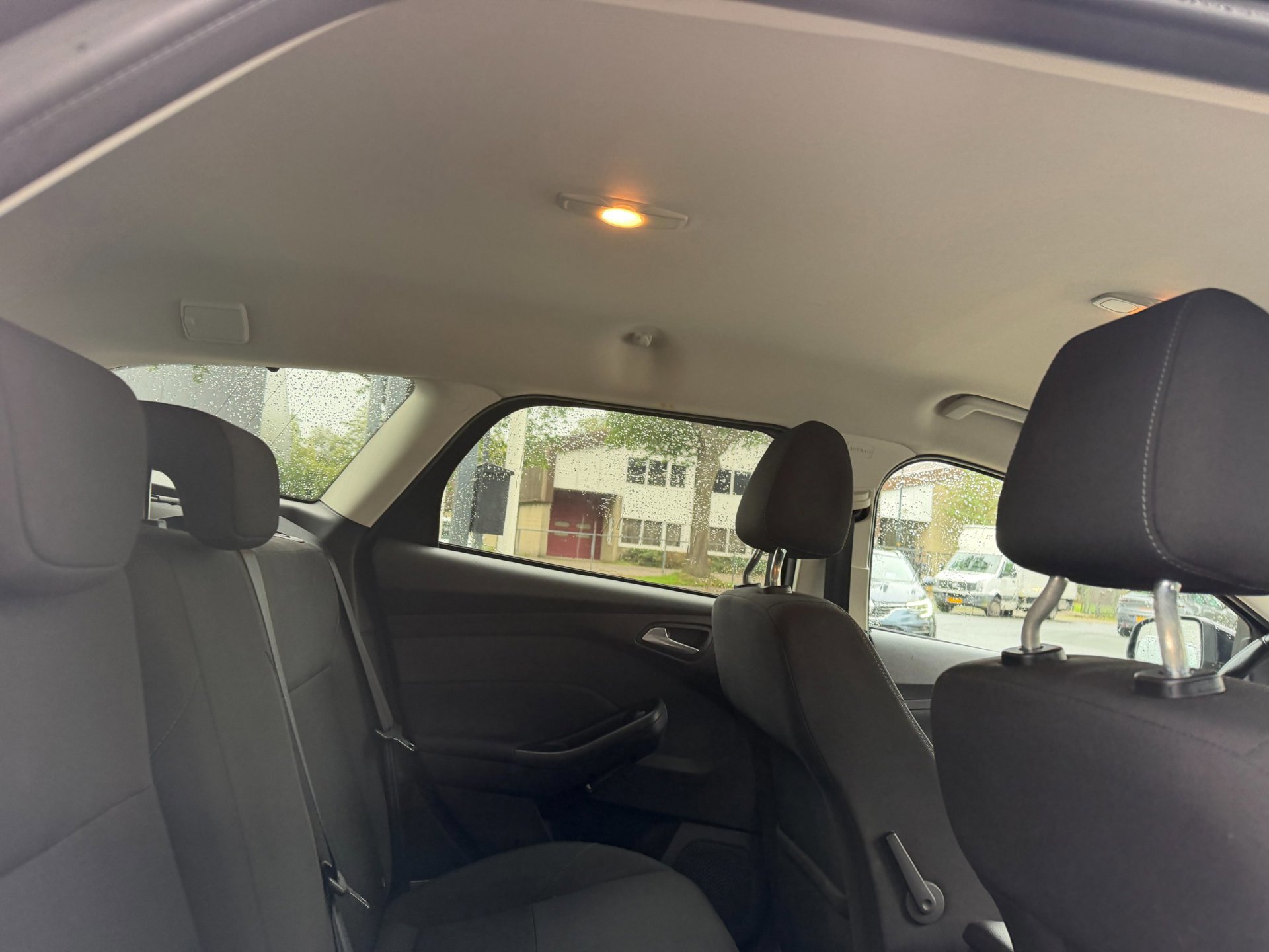 Ford Focus Wagon 1.0 EcoBoost Titanium Business 1e (2018), foto 50