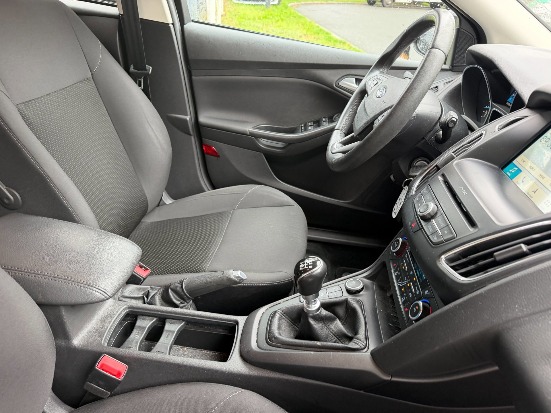Ford Focus Wagon 1.0 EcoBoost Titanium Business 1e (2018), foto 56