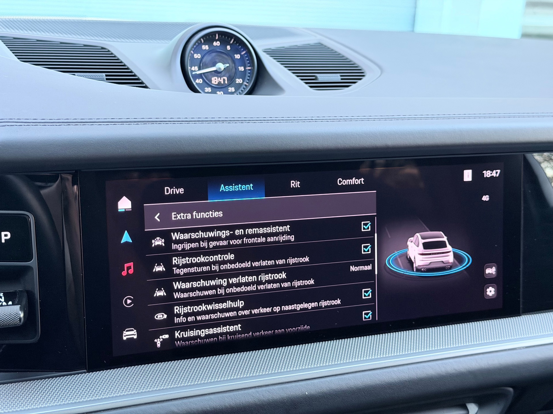 Porsche Cayenne 3.0 E-Hybrid (2023), foto 26
