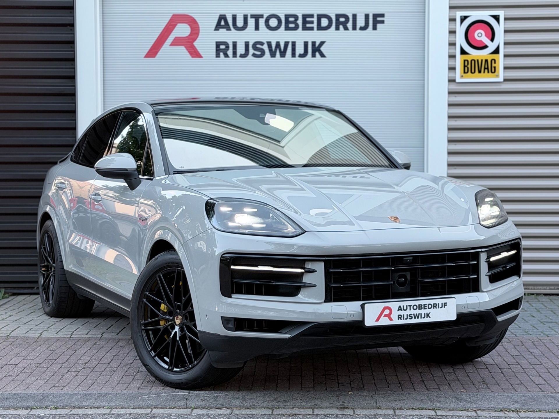 Porsche Cayenne 3.0 E-Hybrid (2023), foto 6