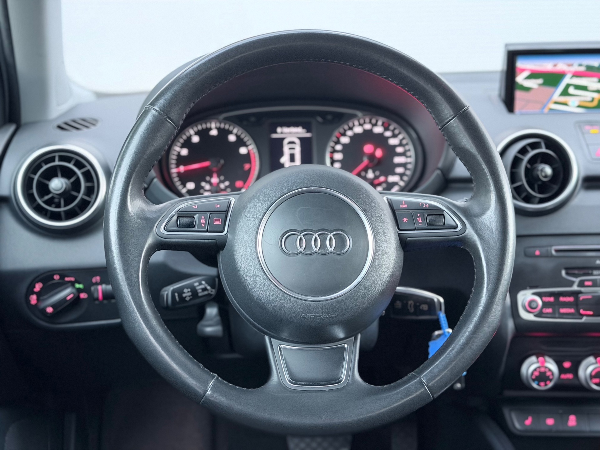 Audi A1 Sportback 1.0 TFSI S-Line (2018), foto 12