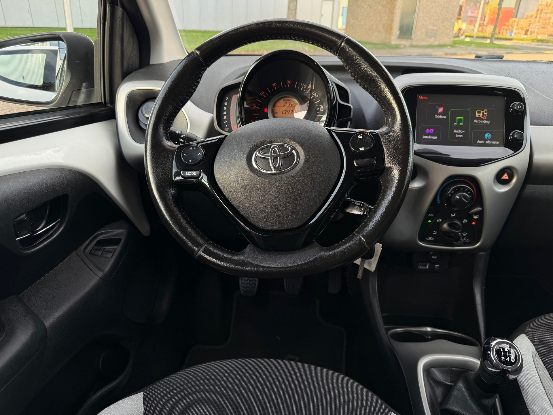 Toyota Aygo 1.0 VVT-i x-play (2017), foto 11