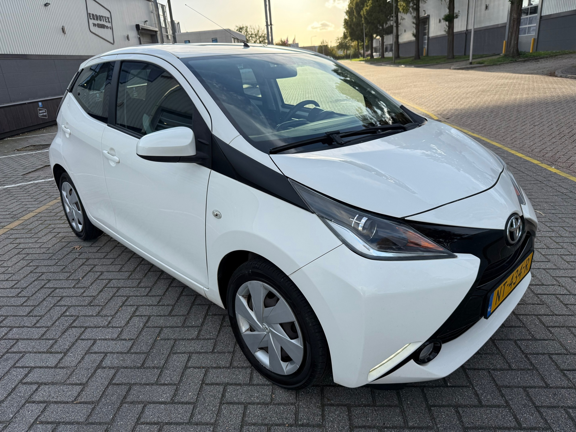 Toyota Aygo 1.0 VVT-i x-play (2017), foto 3