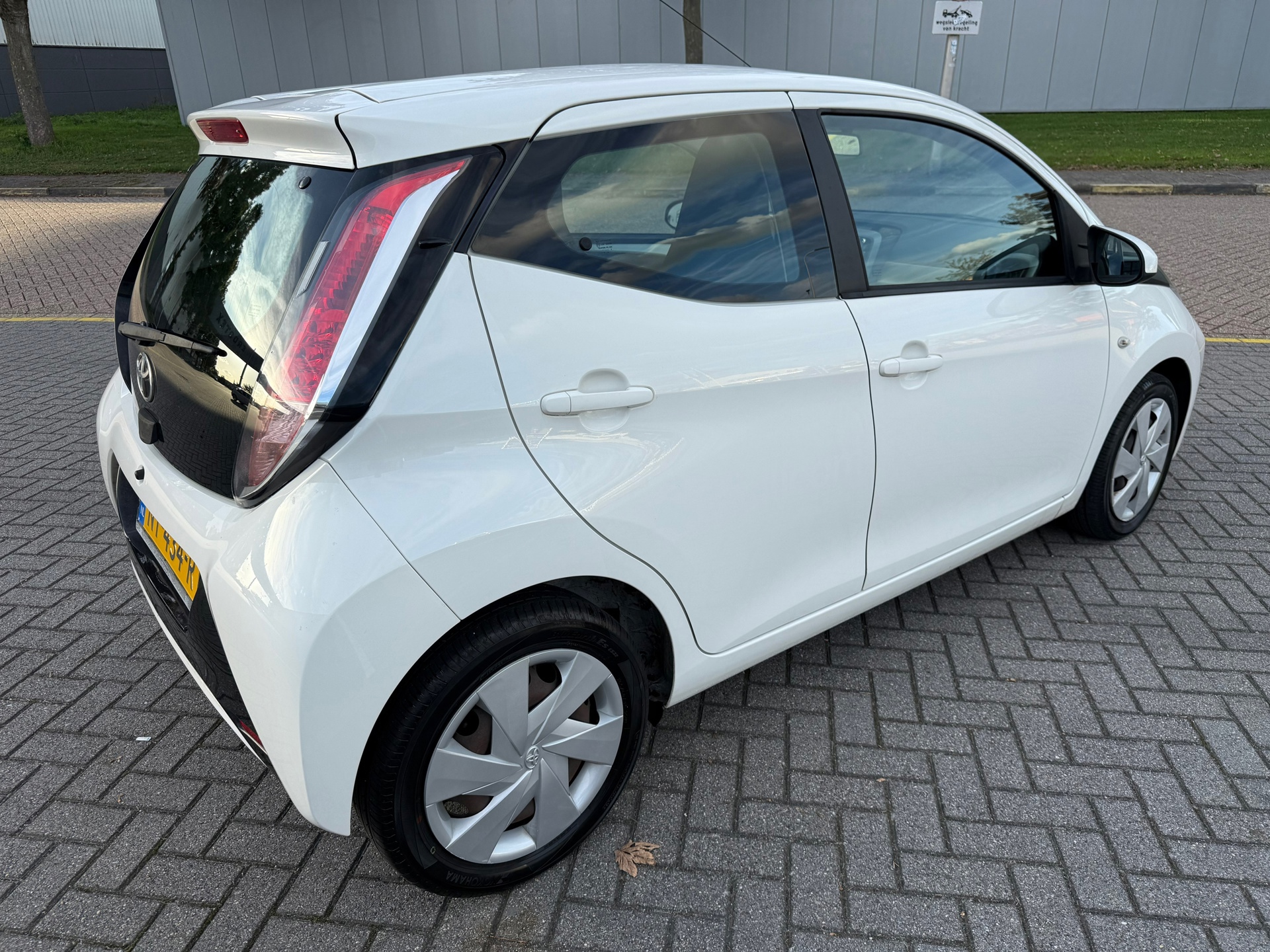 Toyota Aygo 1.0 VVT-i x-play (2017), foto 5
