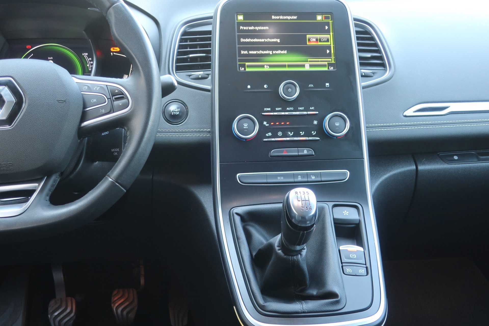 Renault Grand Scénic 1.3 TCe Intens 7p. 1e (2018), foto 12