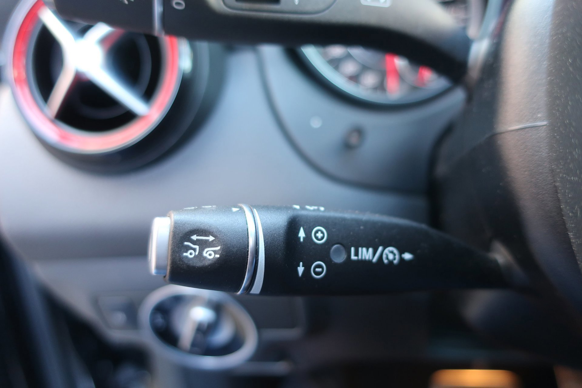Mercedes-Benz GLA-klasse AMG 45 4MATIC Premium Plus ADAP-CRUIS_ 360CAM_ (2018), foto 24