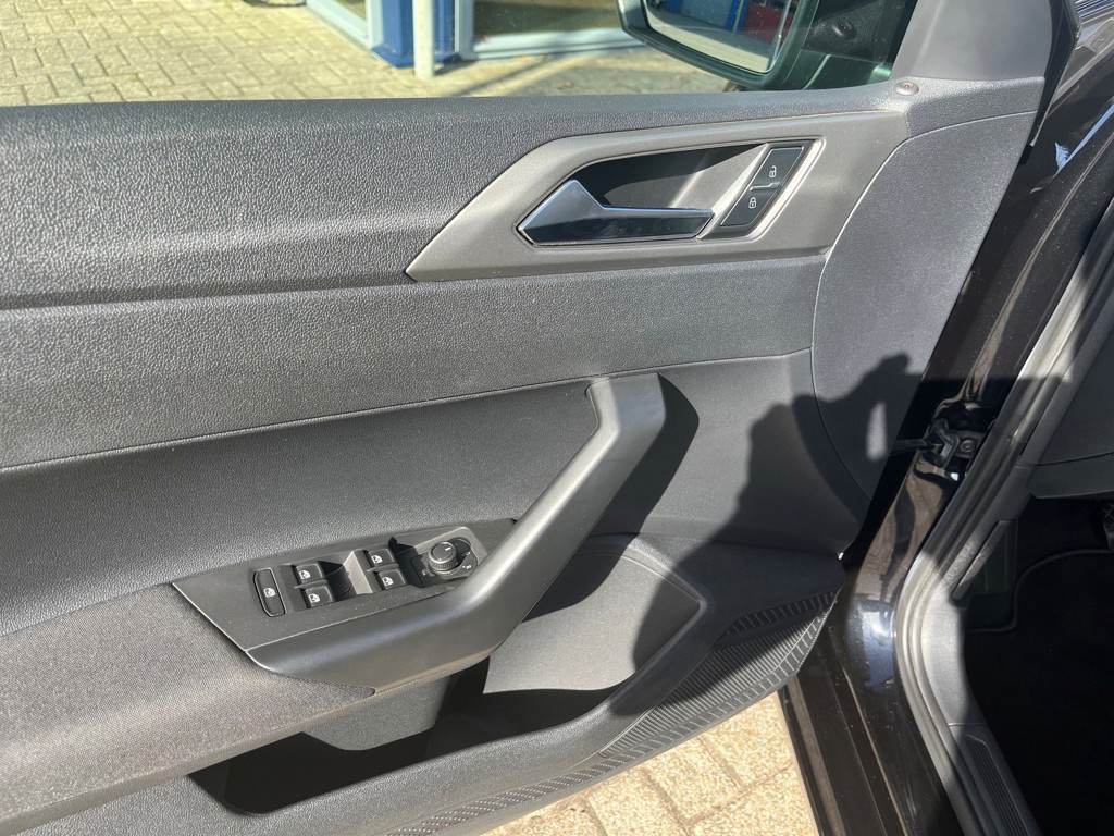 Volkswagen Polo 1.0 TSI Comfortline Apple (2021), foto 12
