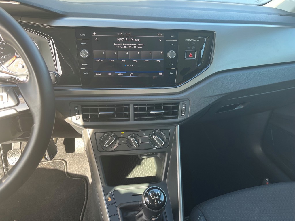 Volkswagen Polo 1.0 TSI Comfortline Apple (2021), foto 10