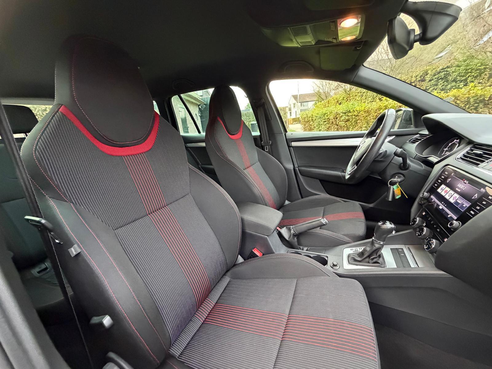 Skoda Octavia Combi 1.5 TSI Greentech Sport Business-NL auto-1 (2020), foto 11