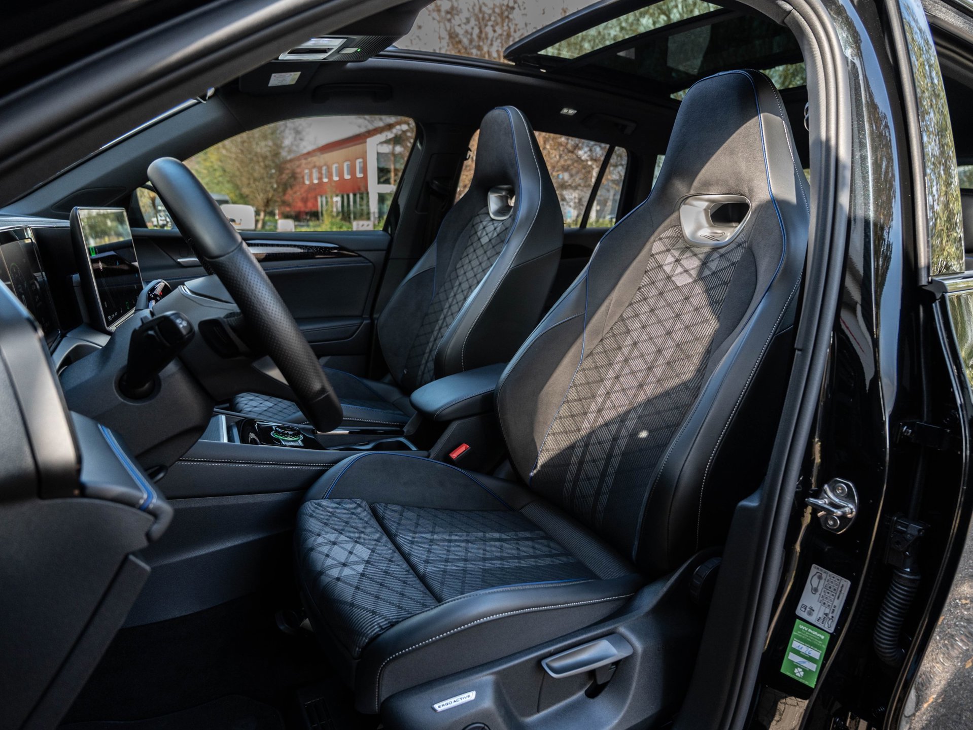 Volkswagen Tiguan 1.5 eTSI R-Line Edition (2025), foto 18