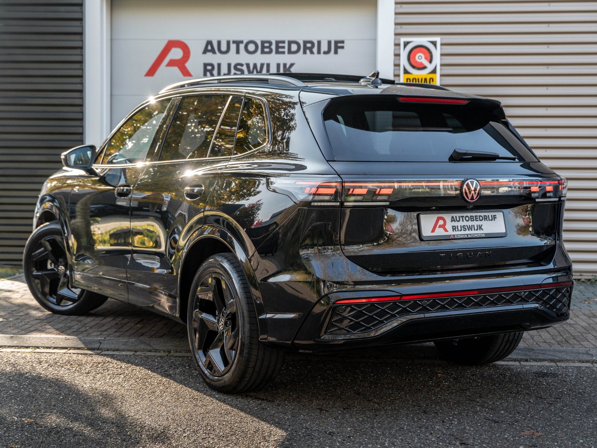 Volkswagen Tiguan 1.5 eTSI R-Line Edition (2025), foto 3