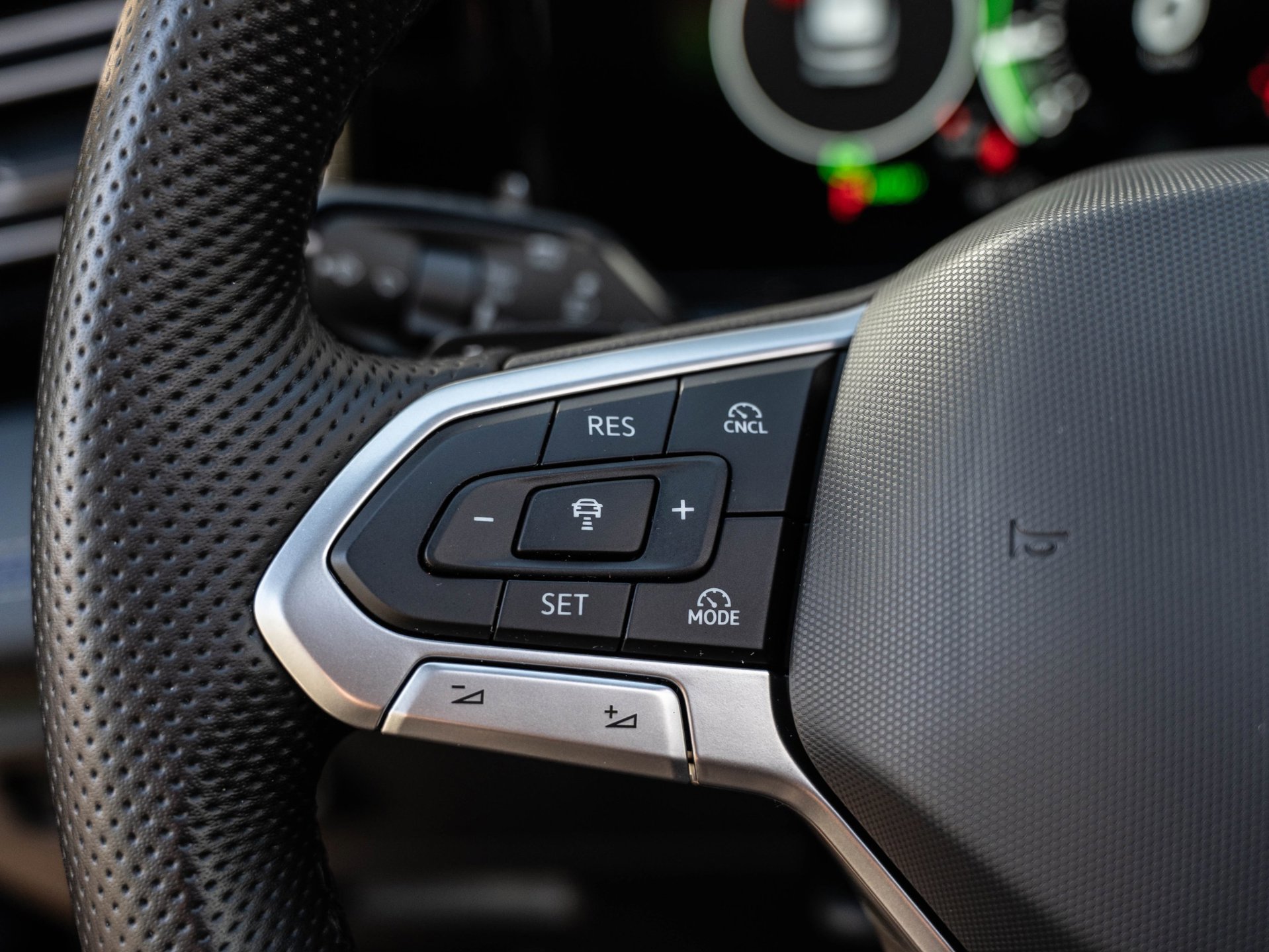 Volkswagen Tiguan 1.5 eTSI R-Line Edition (2025), foto 24