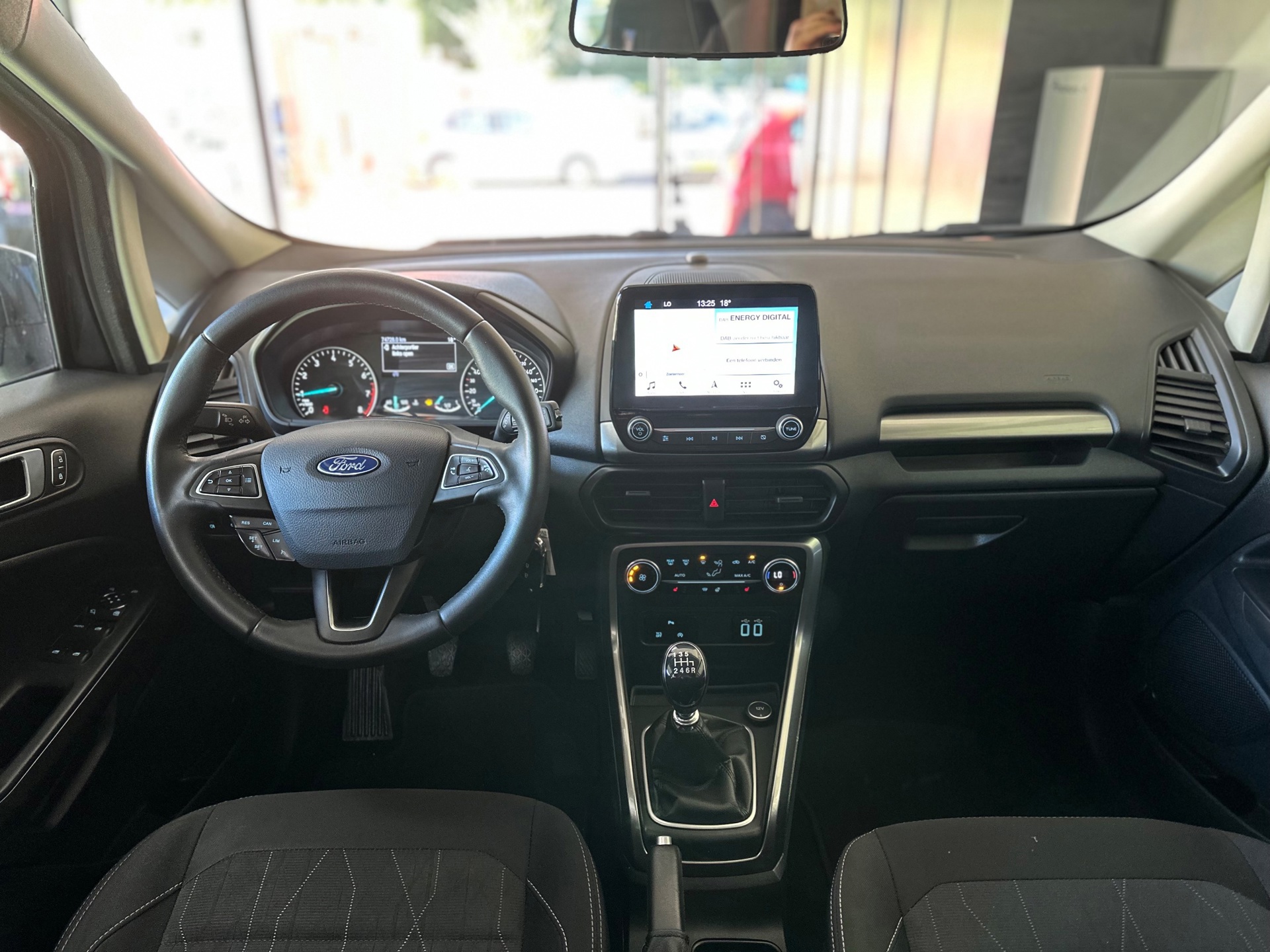 Ford EcoSport 1.0 EcoBoost Trend Essential (2018), foto 8