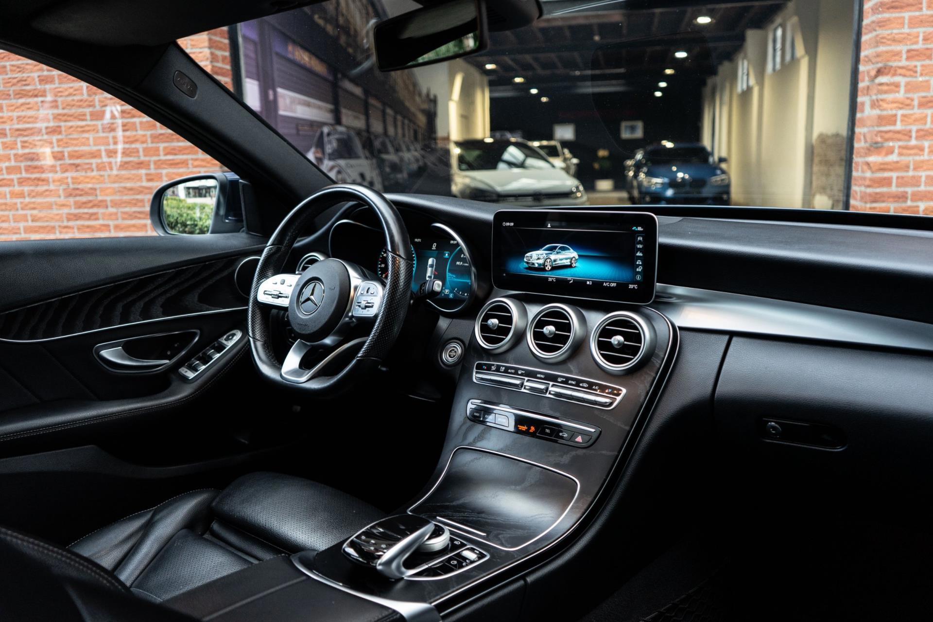 Mercedes-Benz C-klasse 180 AMG Line (2019), foto 13