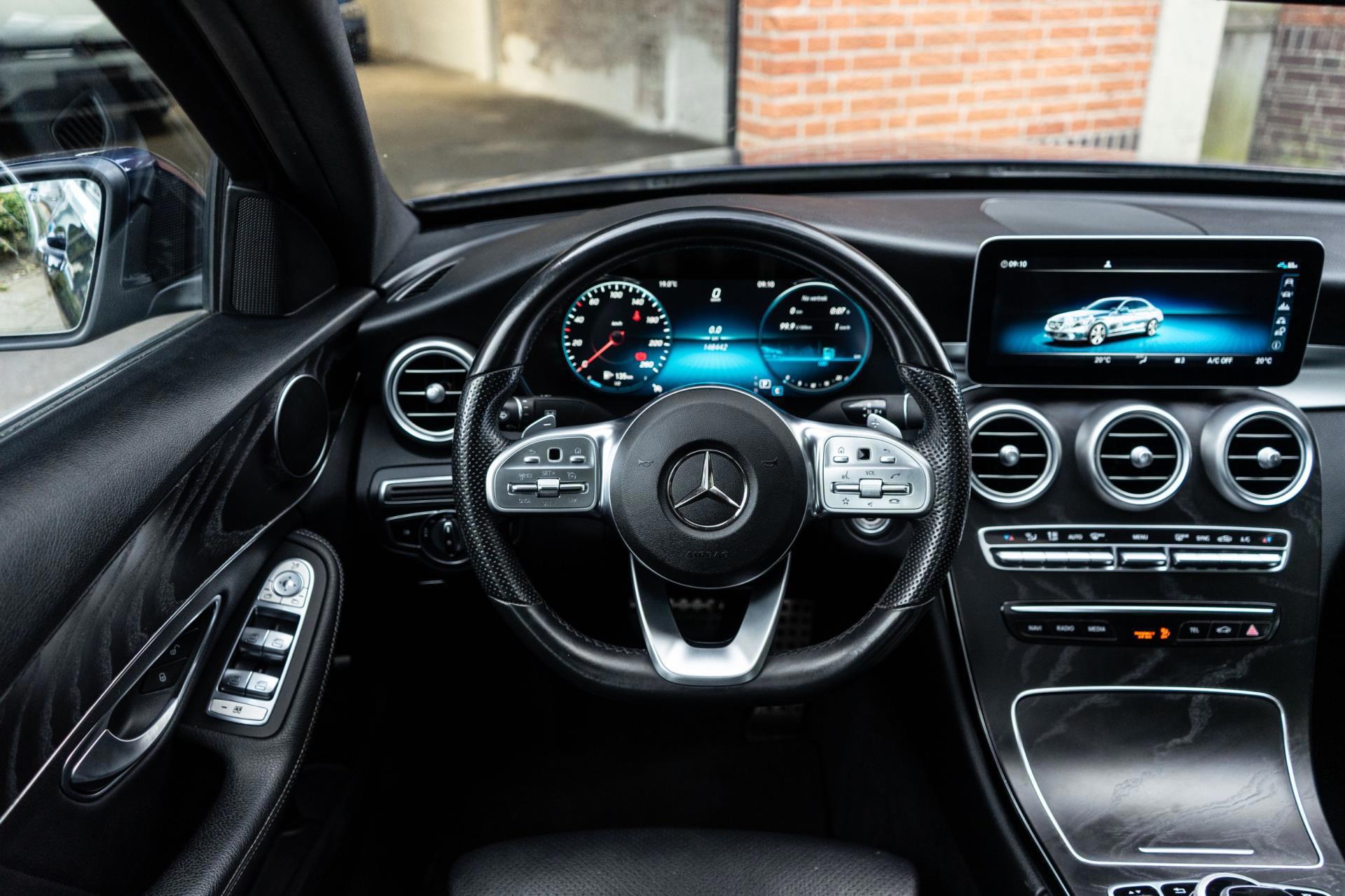 Mercedes-Benz C-klasse 180 AMG Line (2019), foto 15
