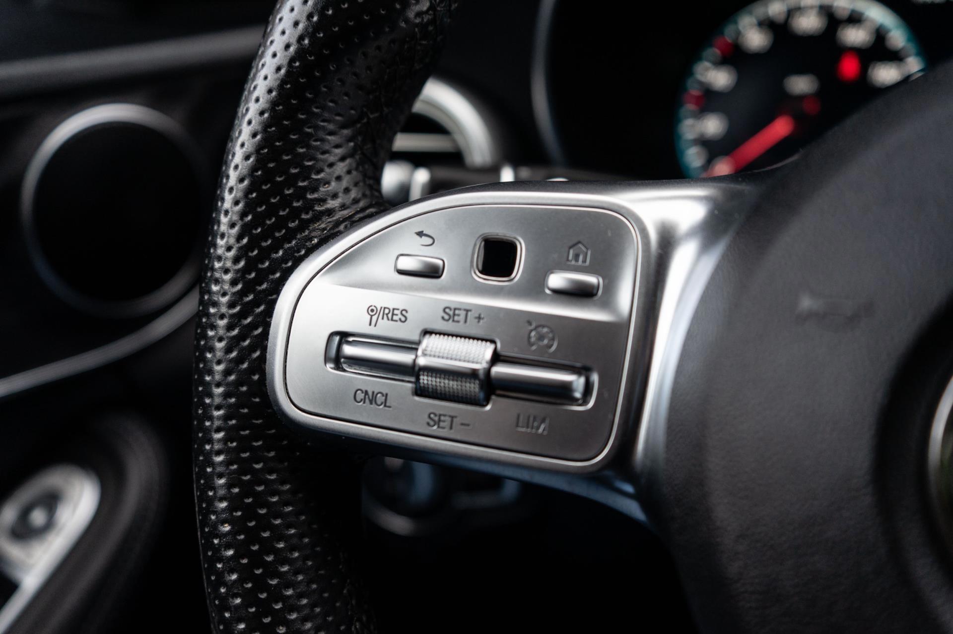 Mercedes-Benz C-klasse 180 AMG Line (2019), foto 18