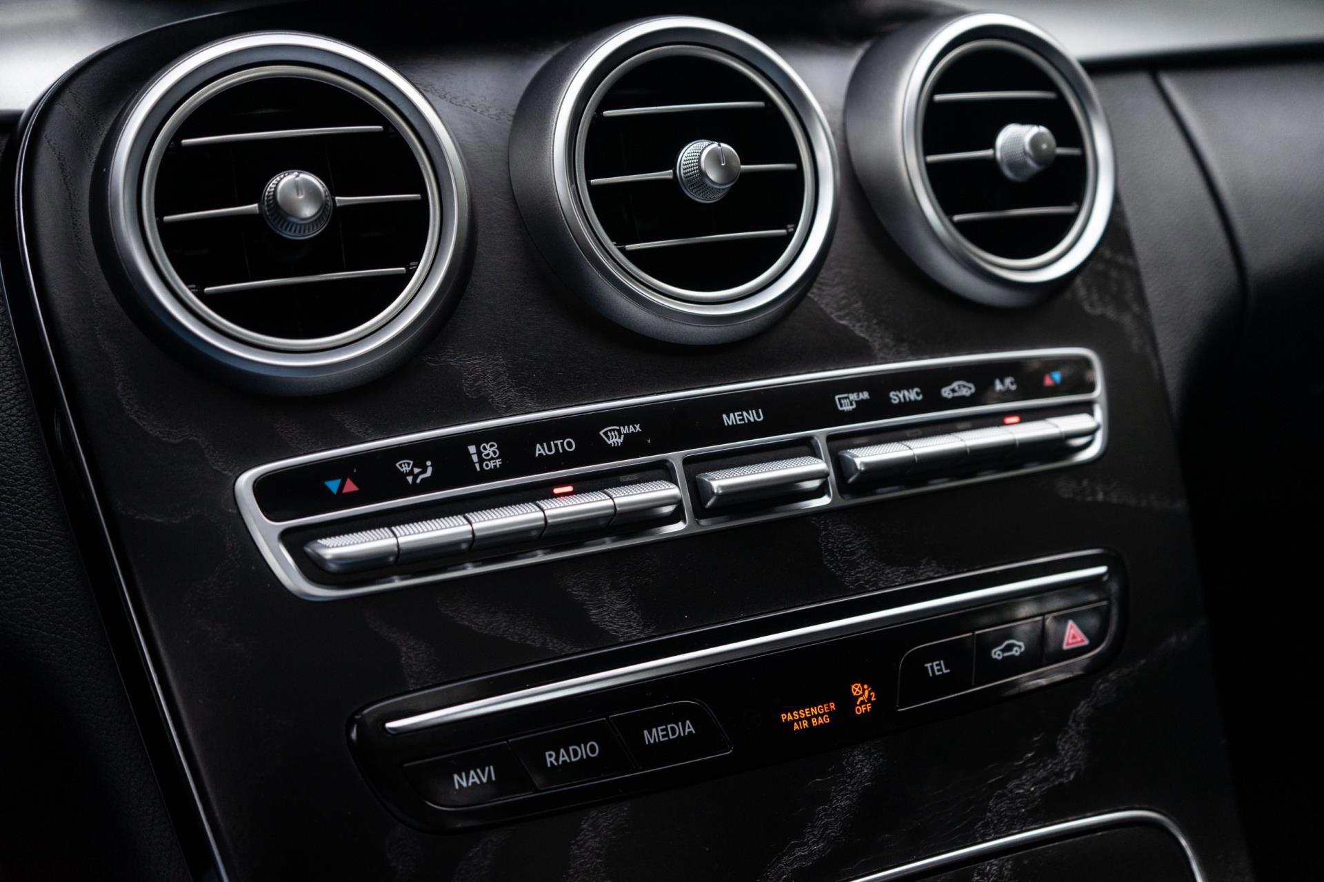 Mercedes-Benz C-klasse 180 AMG Line (2019), foto 24