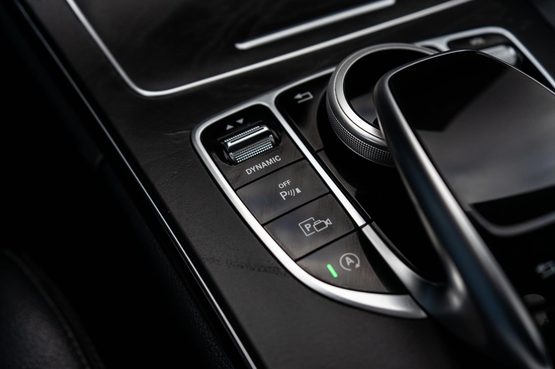 Mercedes-Benz C-klasse 180 AMG Line (2019), foto 26