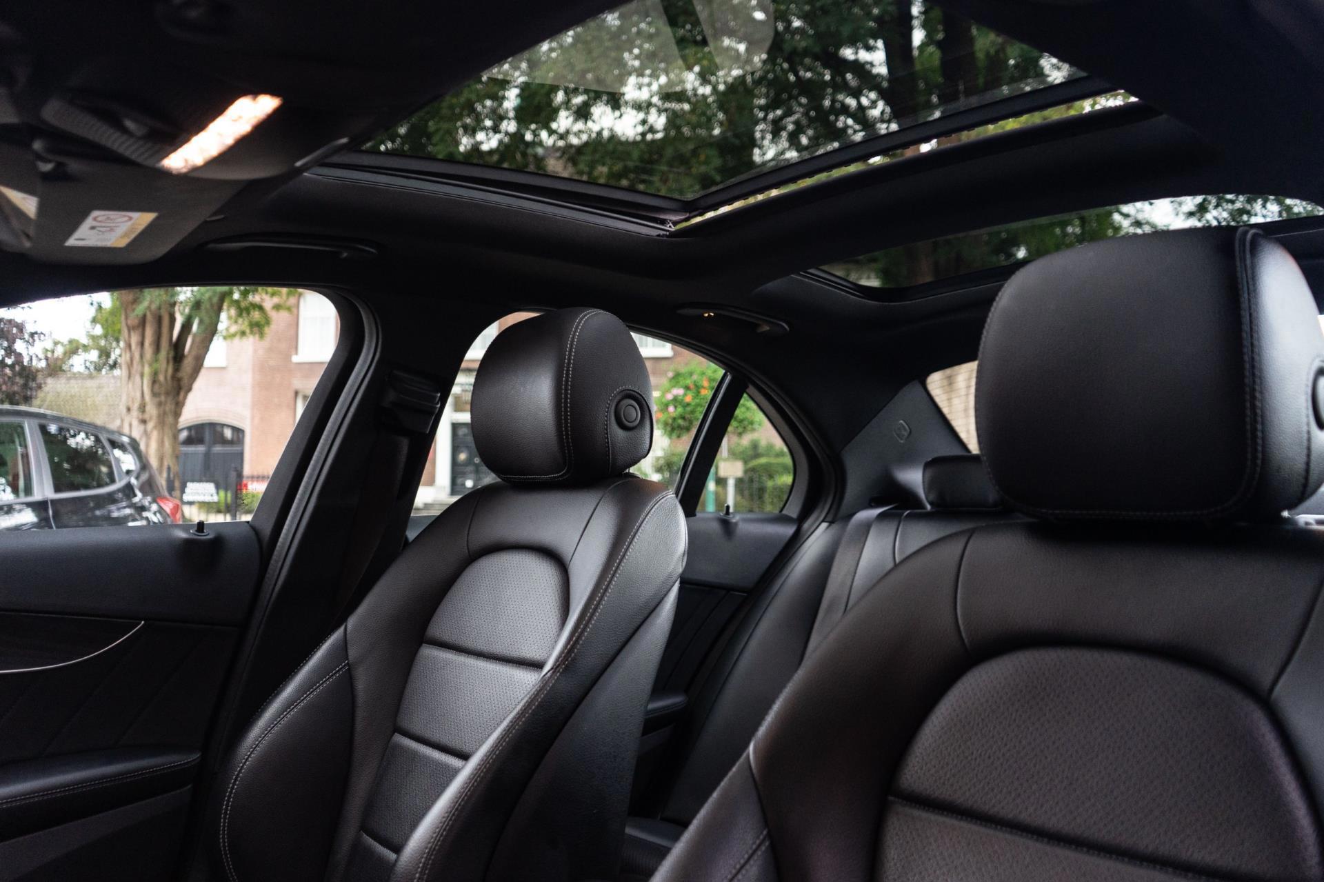 Mercedes-Benz C-klasse 180 AMG Line (2019), foto 28