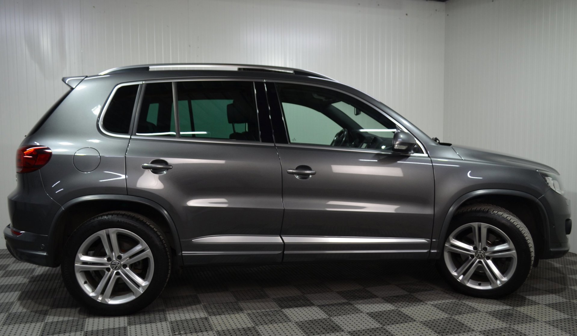 Volkswagen Tiguan 1.4 TSI R-Line Edition (2016), foto 2
