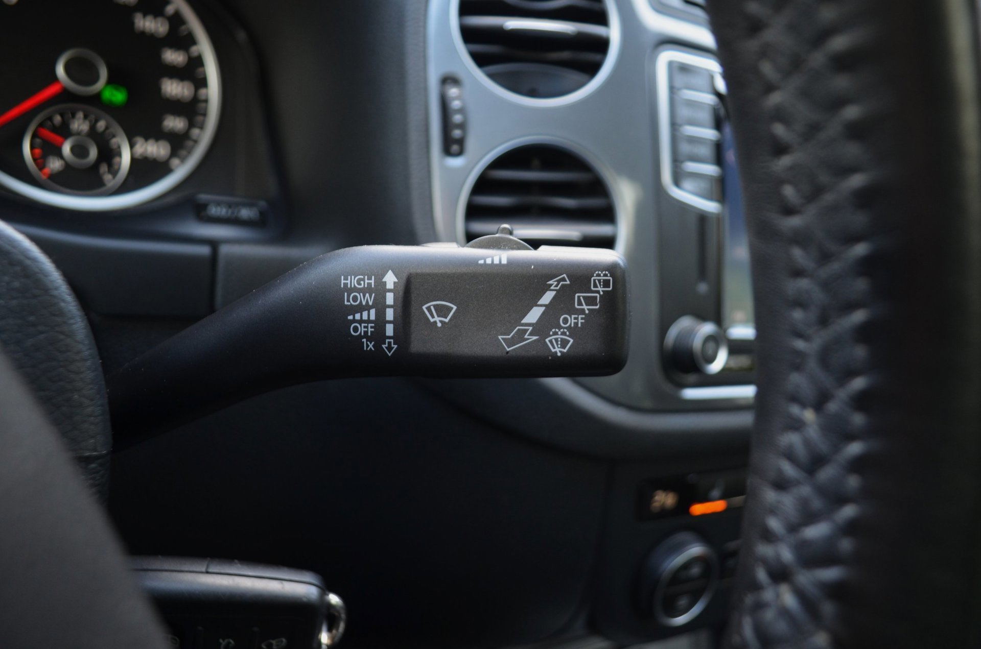Volkswagen Tiguan 1.4 TSI R-Line Edition (2016), foto 21
