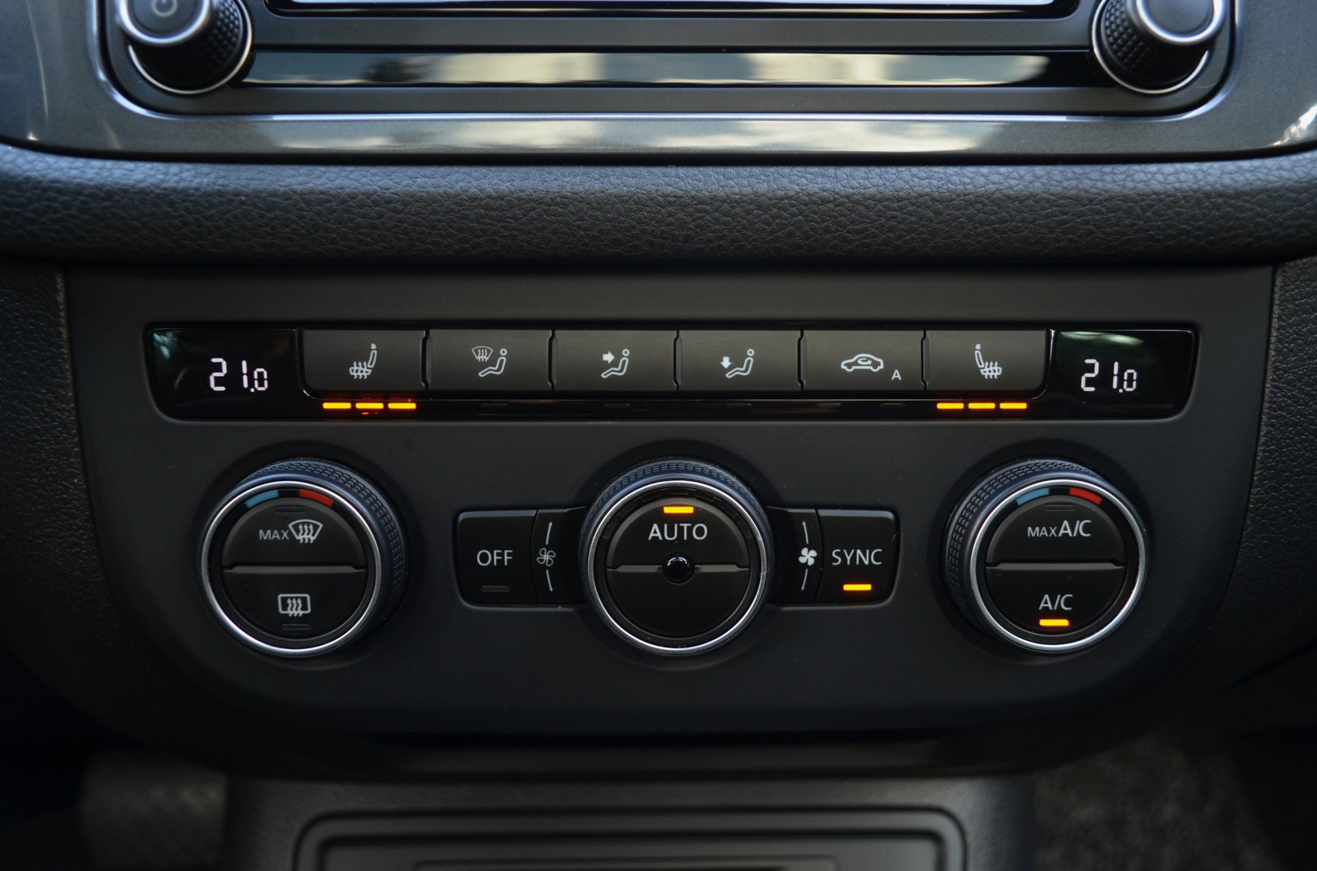 Volkswagen Tiguan 1.4 TSI R-Line Edition (2016), foto 25