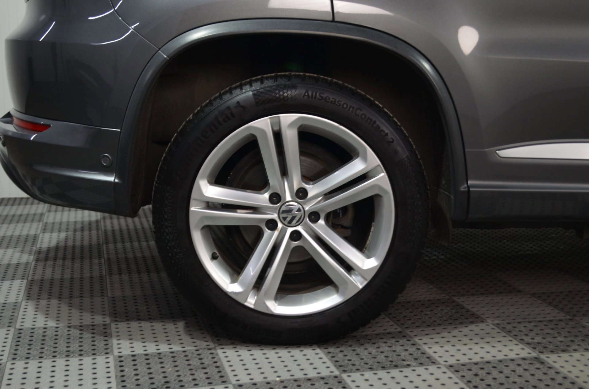 Volkswagen Tiguan 1.4 TSI R-Line Edition (2016), foto 32