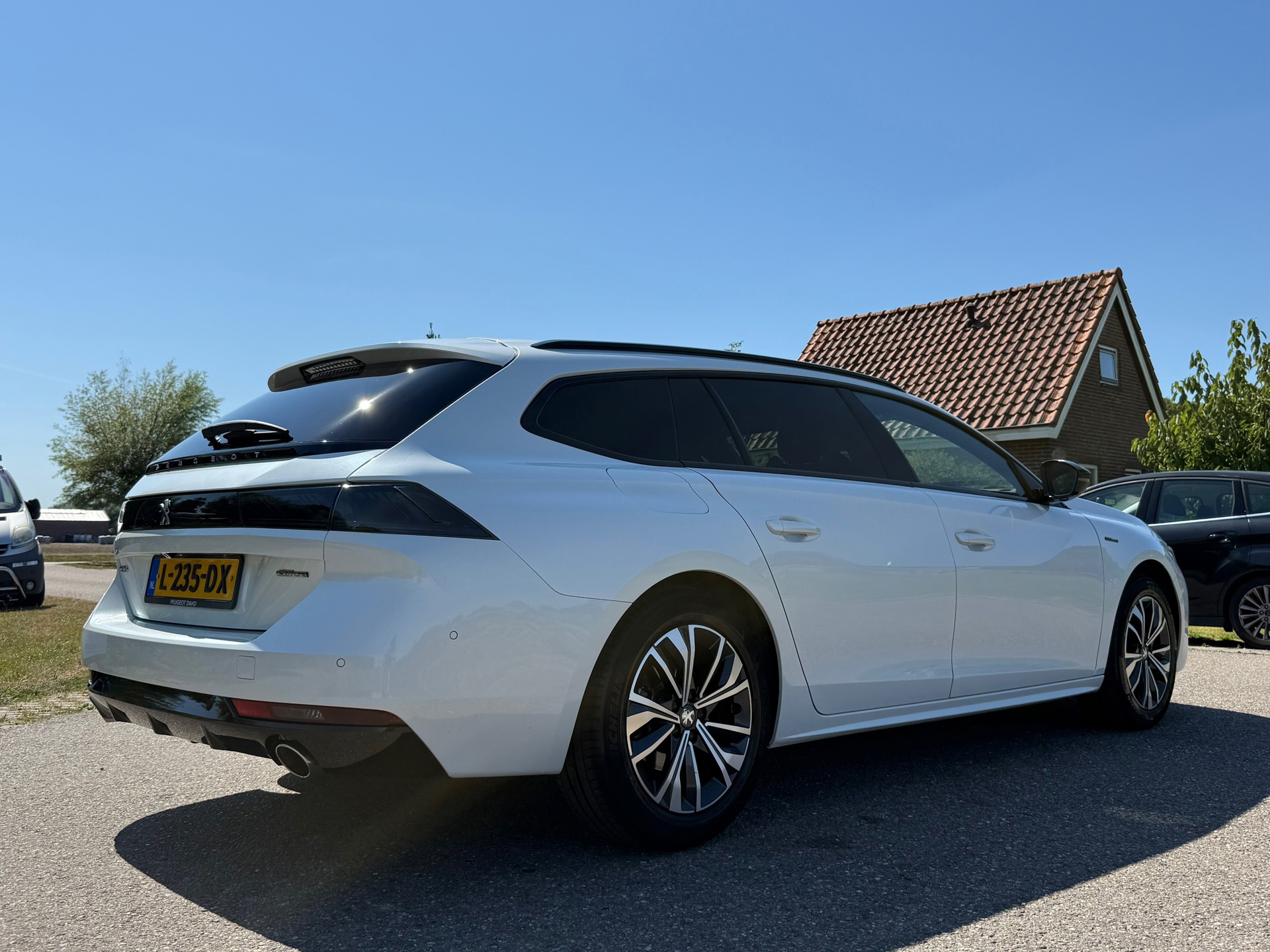Peugeot 508 SW 1.6 PureTech Blue Lease GT Line (2021), foto 31
