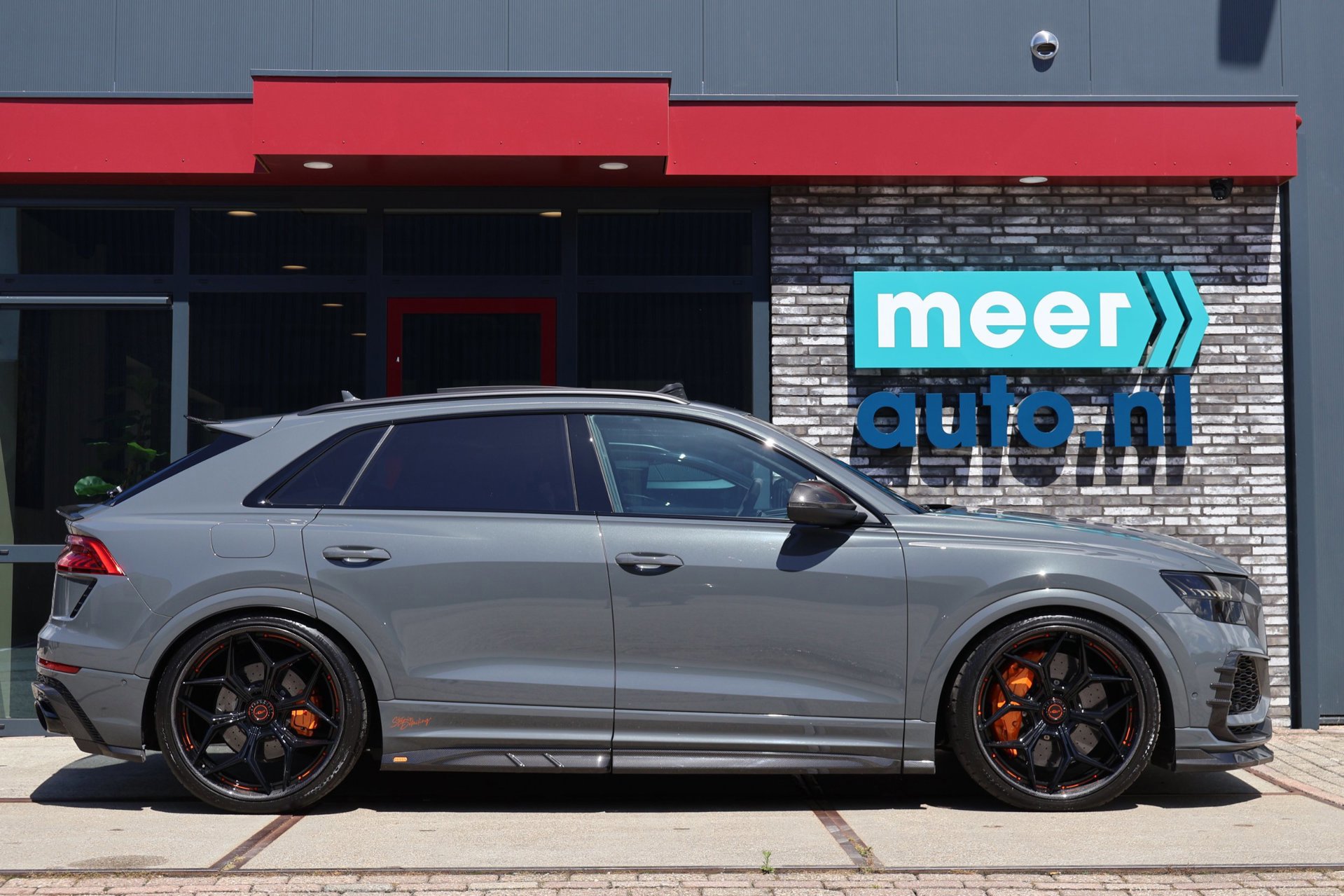 Audi Q8 4.0 TFSI RS quattro URBAN (2022), foto 2