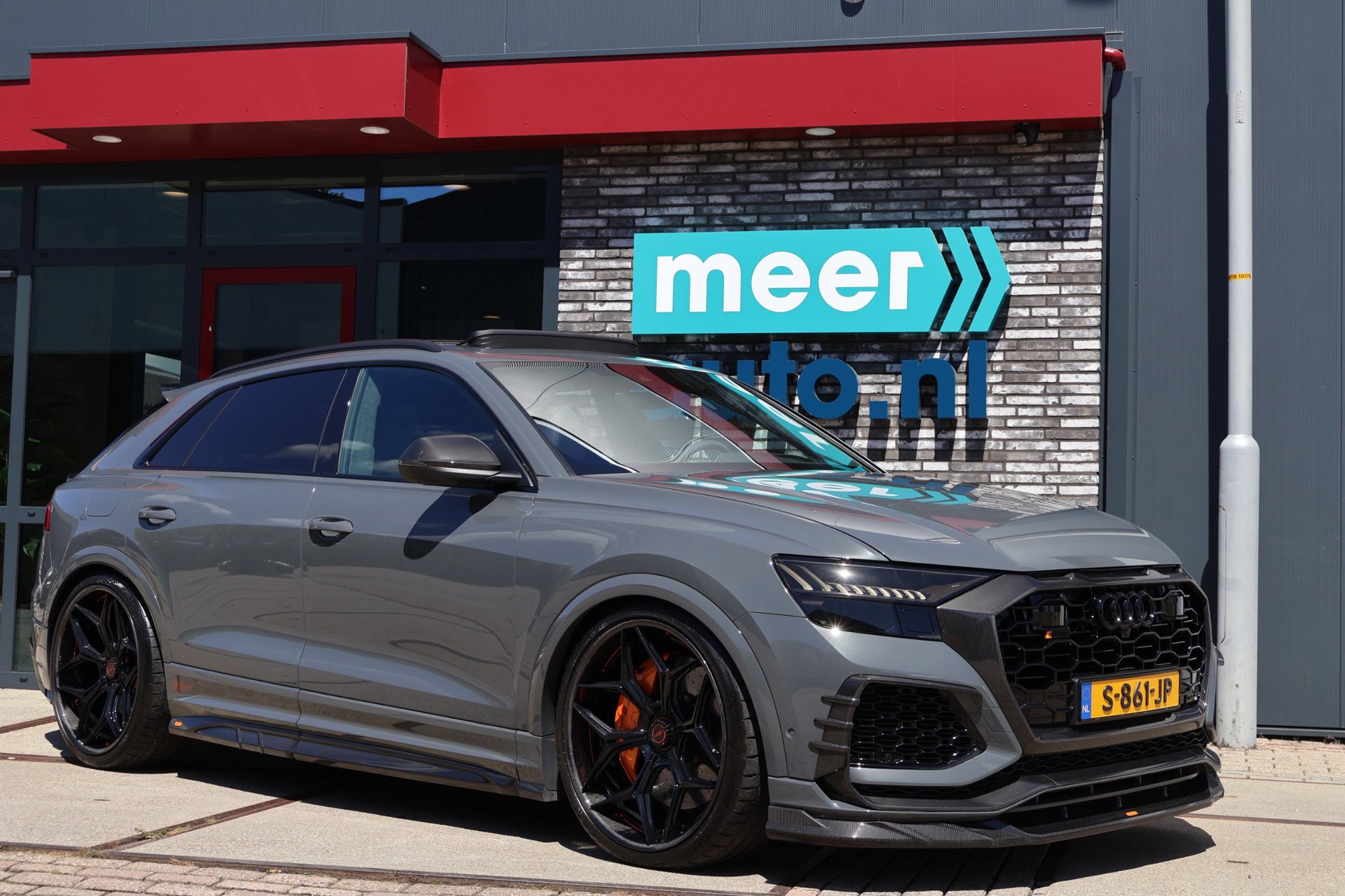 Audi Q8 4.0 TFSI RS quattro URBAN (2022), foto 14