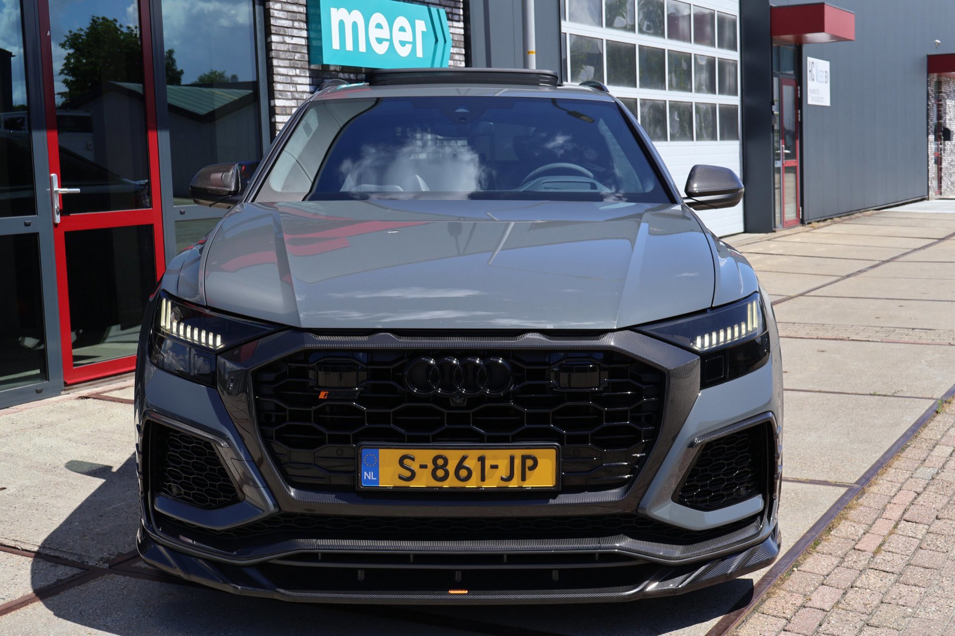 Audi Q8 4.0 TFSI RS quattro URBAN (2022), foto 38