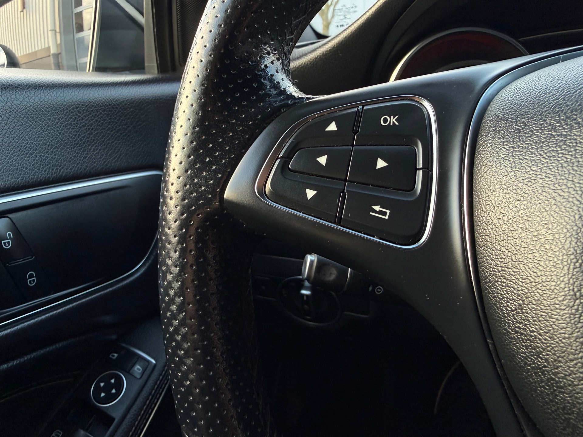 Mercedes-Benz CLA-klasse 180 Business Solution (2018), foto 13