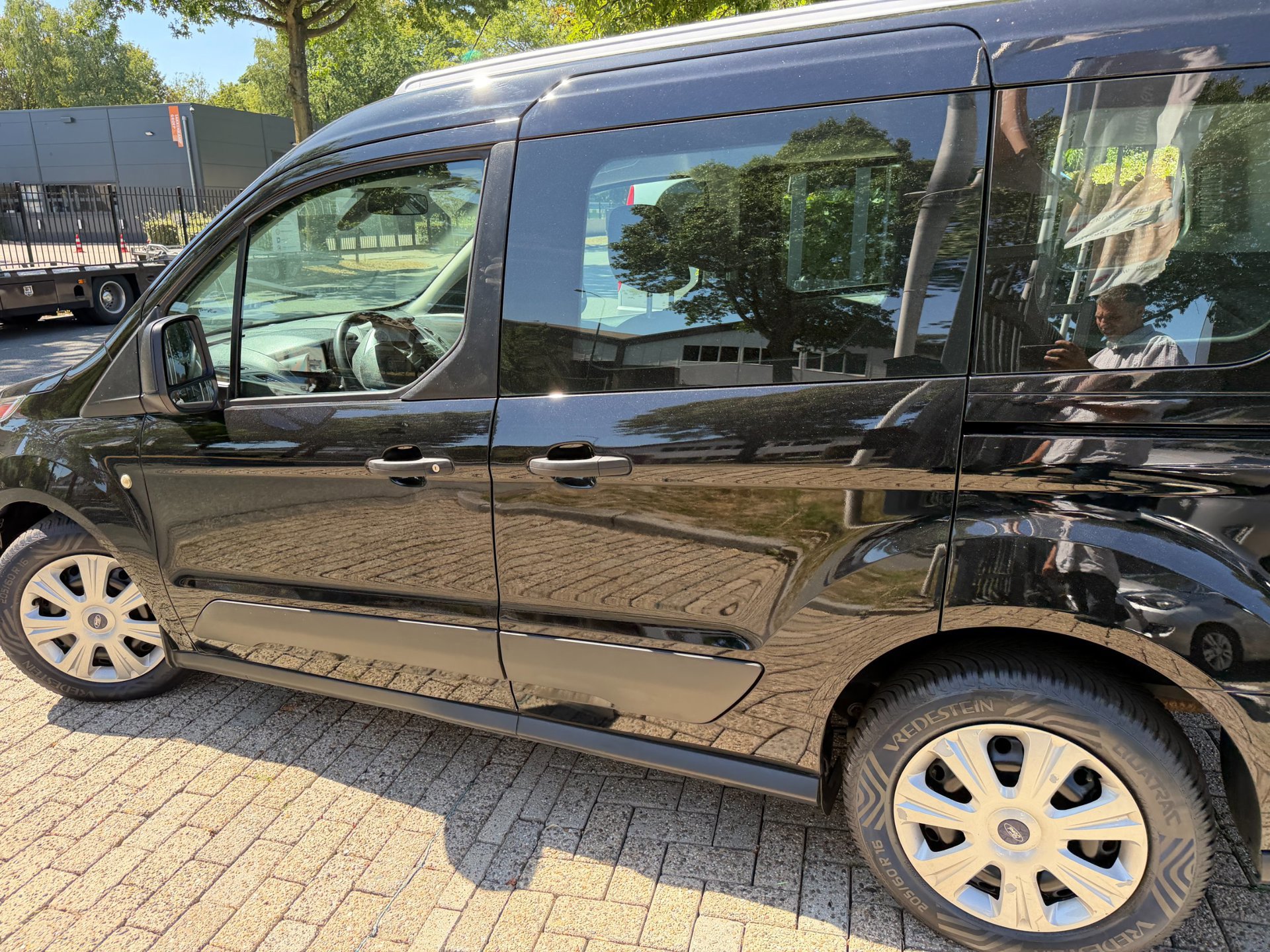 Ford Tourneo Connect Compact 1.0 Trend (2018), foto 131
