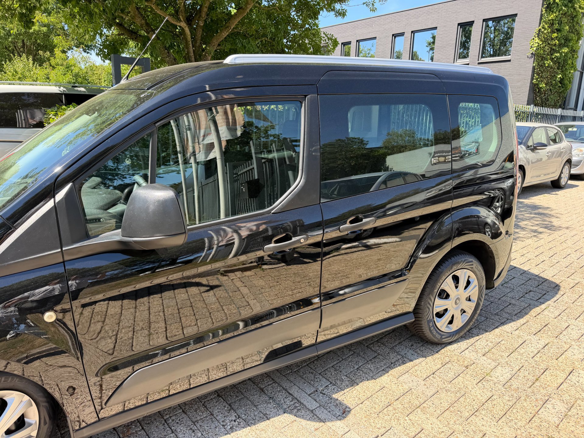 Ford Tourneo Connect Compact 1.0 Trend (2018), foto 132